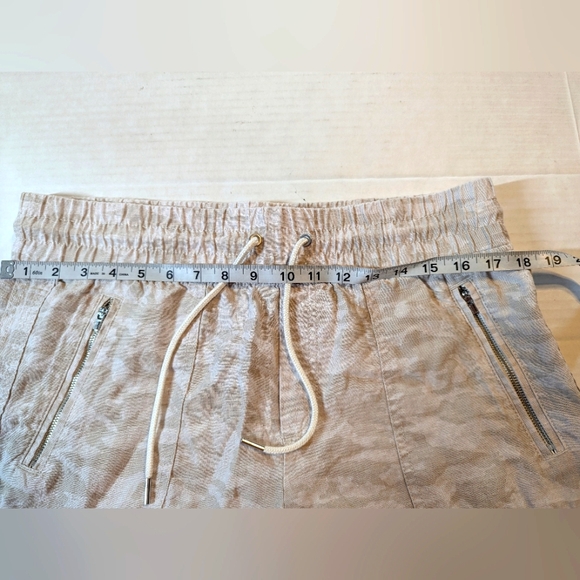 ATHLETA Cabo Linen Jogger Pants Size 12 Tan/Cream Camo - Picture 6 of 10